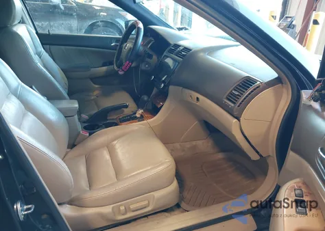 2005 Honda Accord 3.0 Ex из США, поврежденный, VIN 1HGCM66565A040559